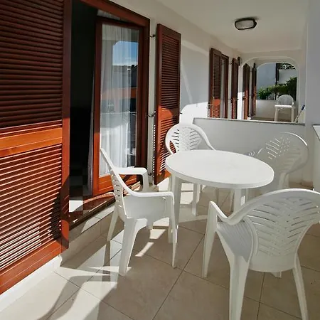 Ava Apartman Porec
