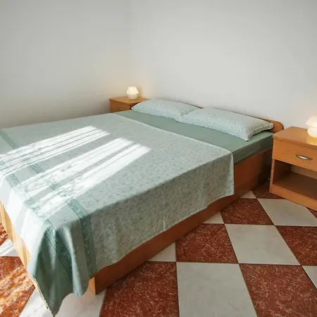 Ava Apartment