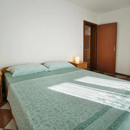 Apartment Ava