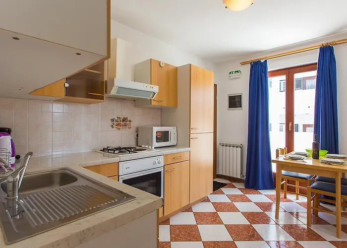 Apartament Ava